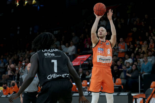 但他依然选 但他依然选